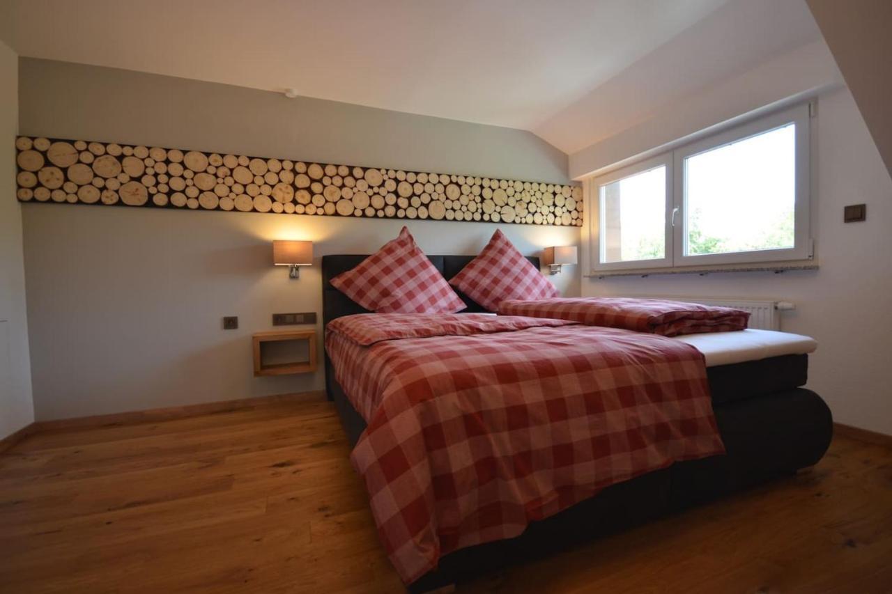 Apartment Keuerleber Holzmaden Eksteriør billede
