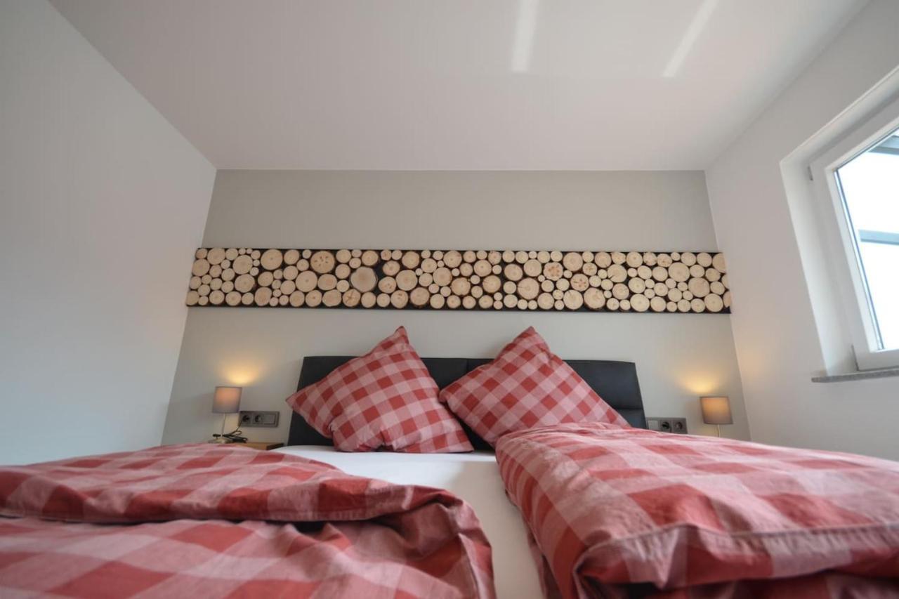 Apartment Keuerleber Holzmaden Eksteriør billede