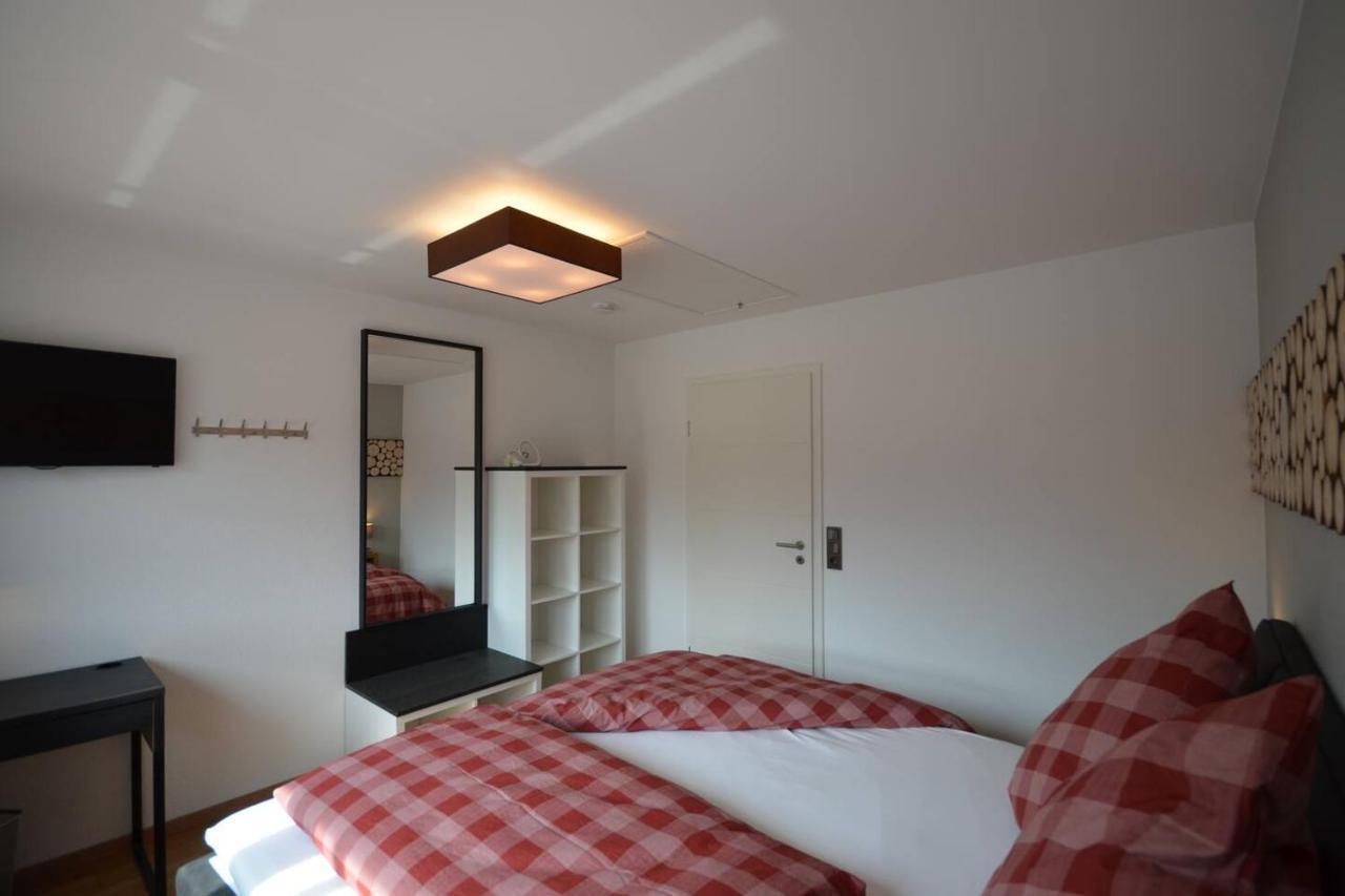 Apartment Keuerleber Holzmaden Eksteriør billede